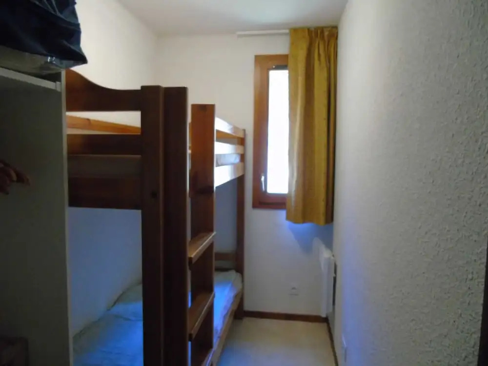Lou Services Apartment I23 LSI 001