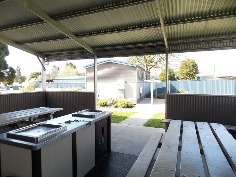 Traralgon Holiday Village
