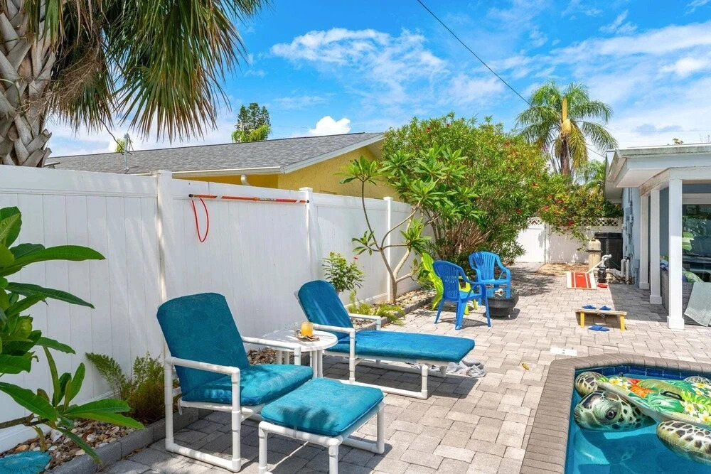 4822 Fairview Dr