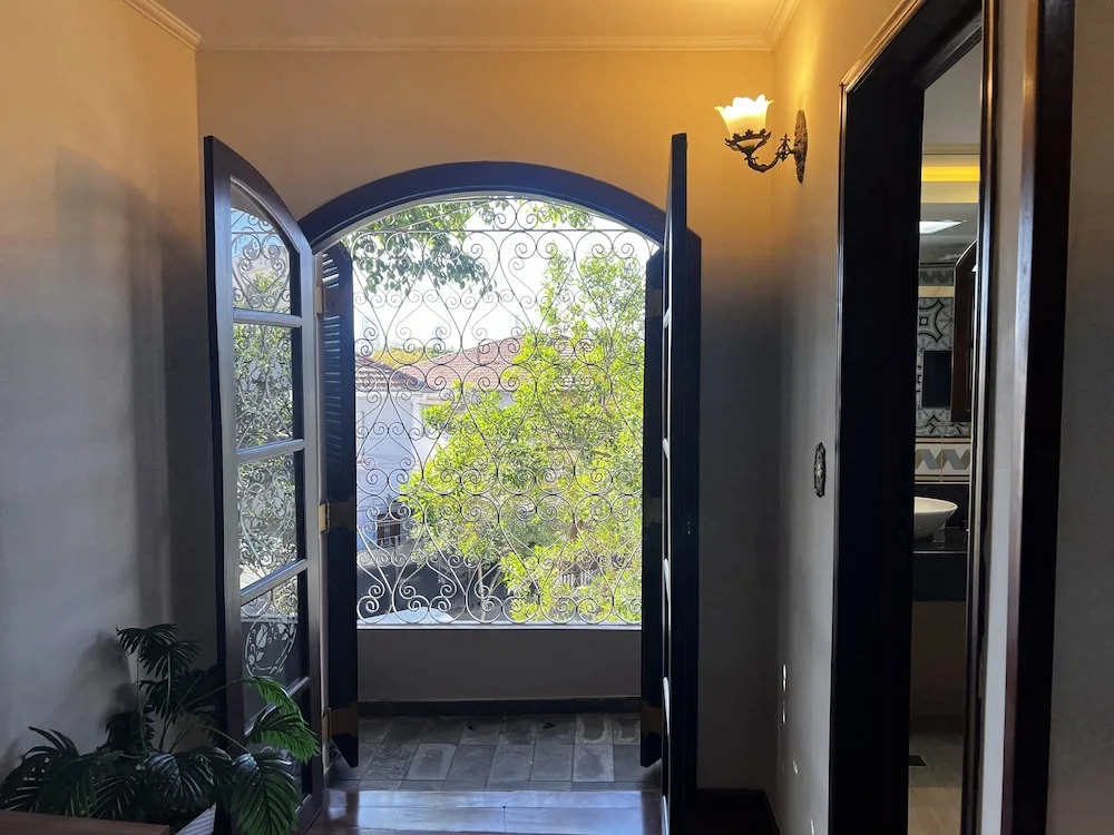 Casa de 4 quartos com AC no Ipiranga