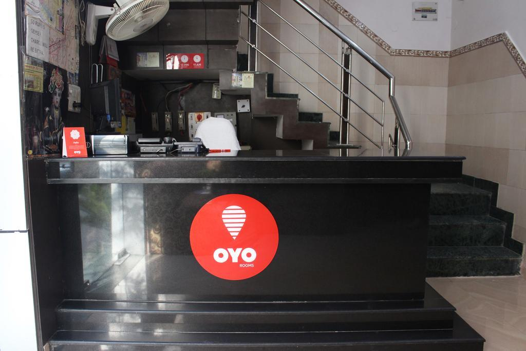 OYO 3033 Radiant Hotel