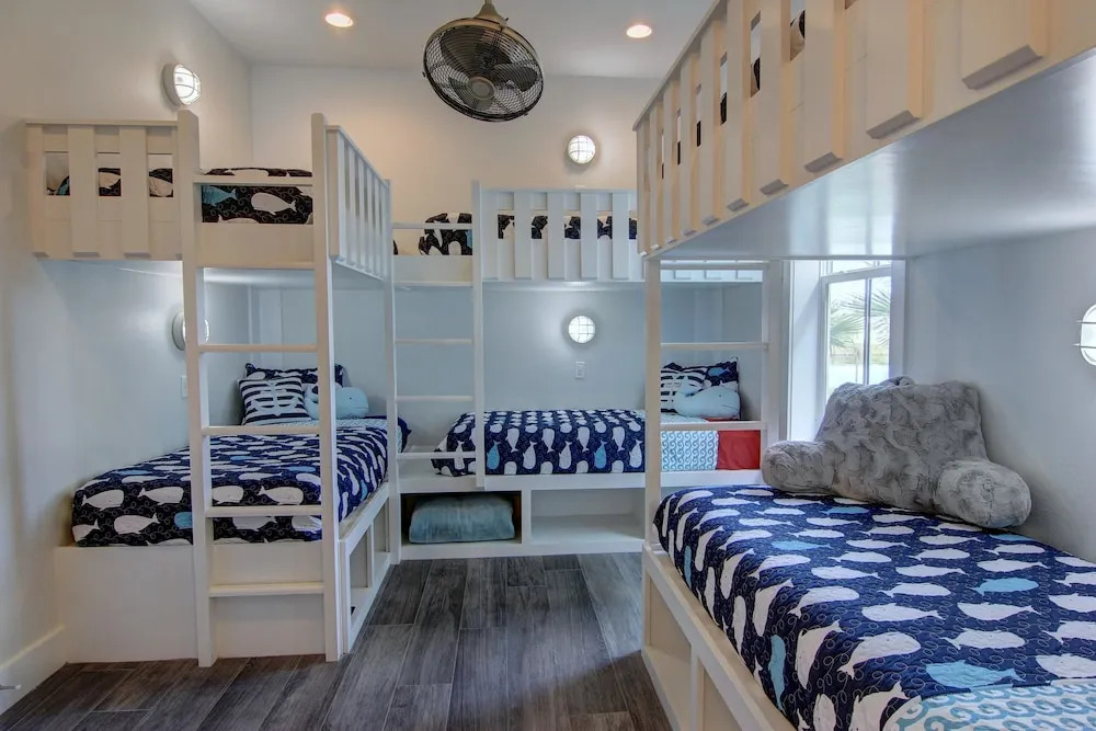 Cinnamon Shore- High Tide 243 HI