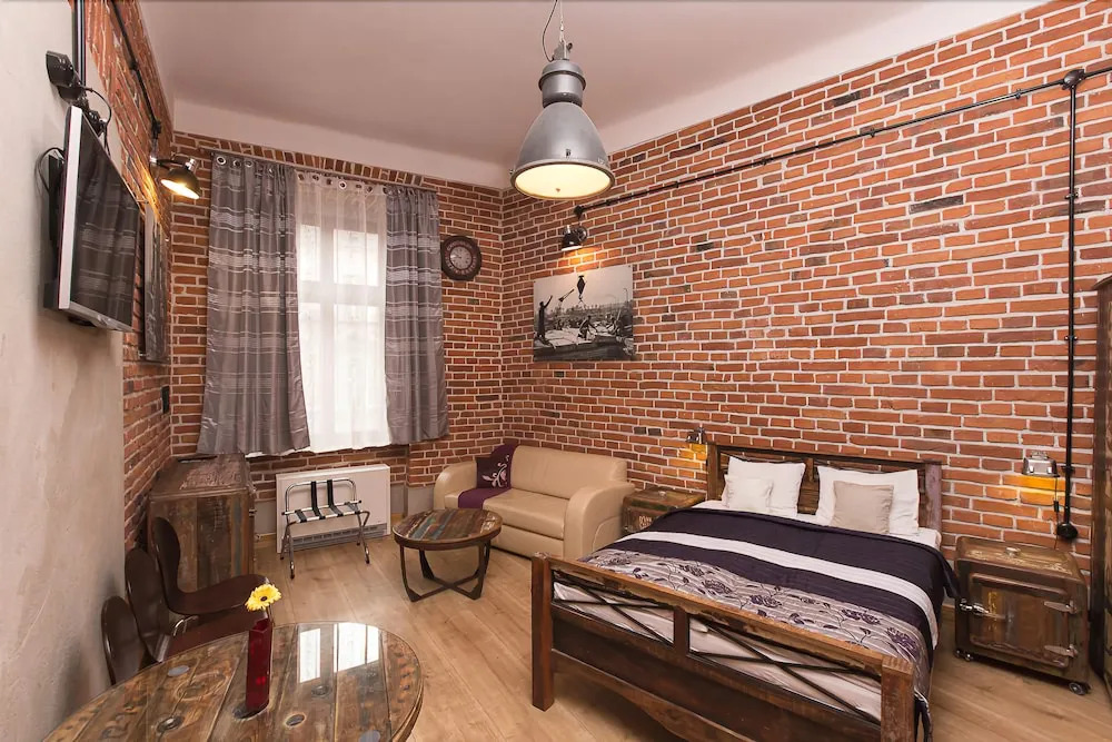 Leo Apartments Old Town Residence