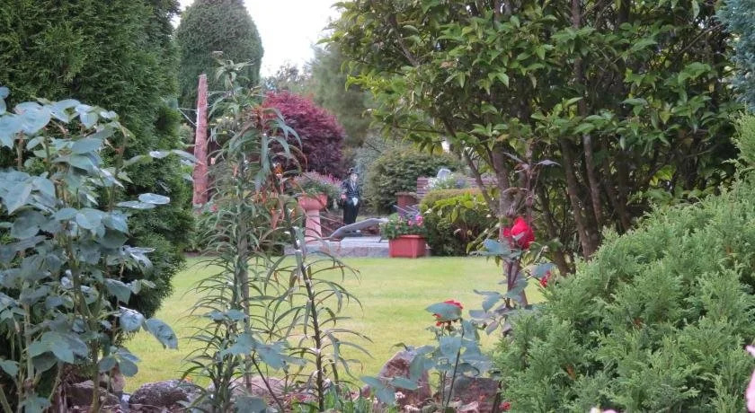 Rosewood Bed & Breakfast