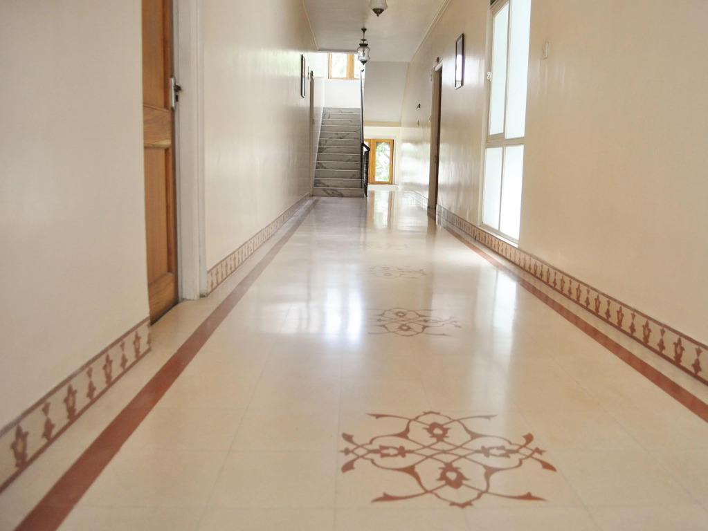 Om Niwas Suite Hotel