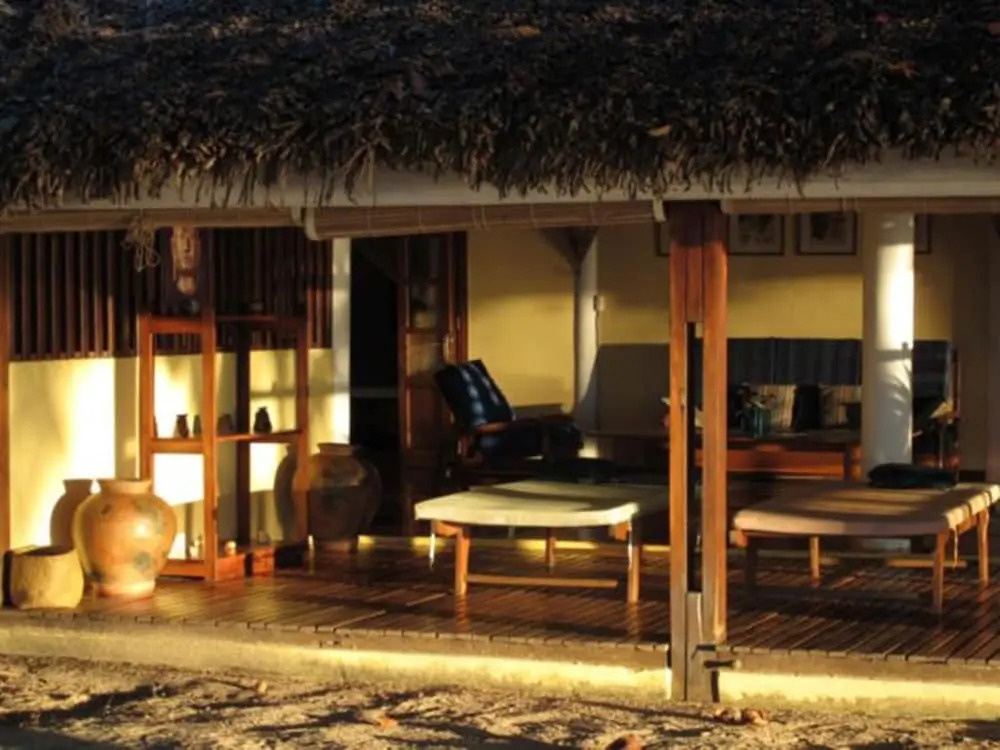 Eenjoy Your Relaxing Vacation Right on the Beach at Hotel Belvedere la Villa