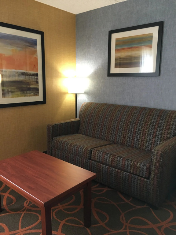 Best Western Plus Fresno Airport Hotel