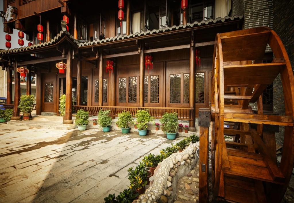 Lees Boutique Resort & Including free breakfast and free pick-up service