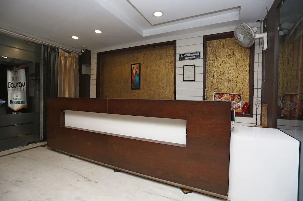 Oyo 24646 Hotel Gaurav Palace