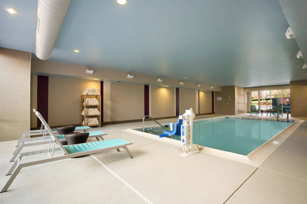 Home2 Suites by Hilton Greensboro Airport, NC