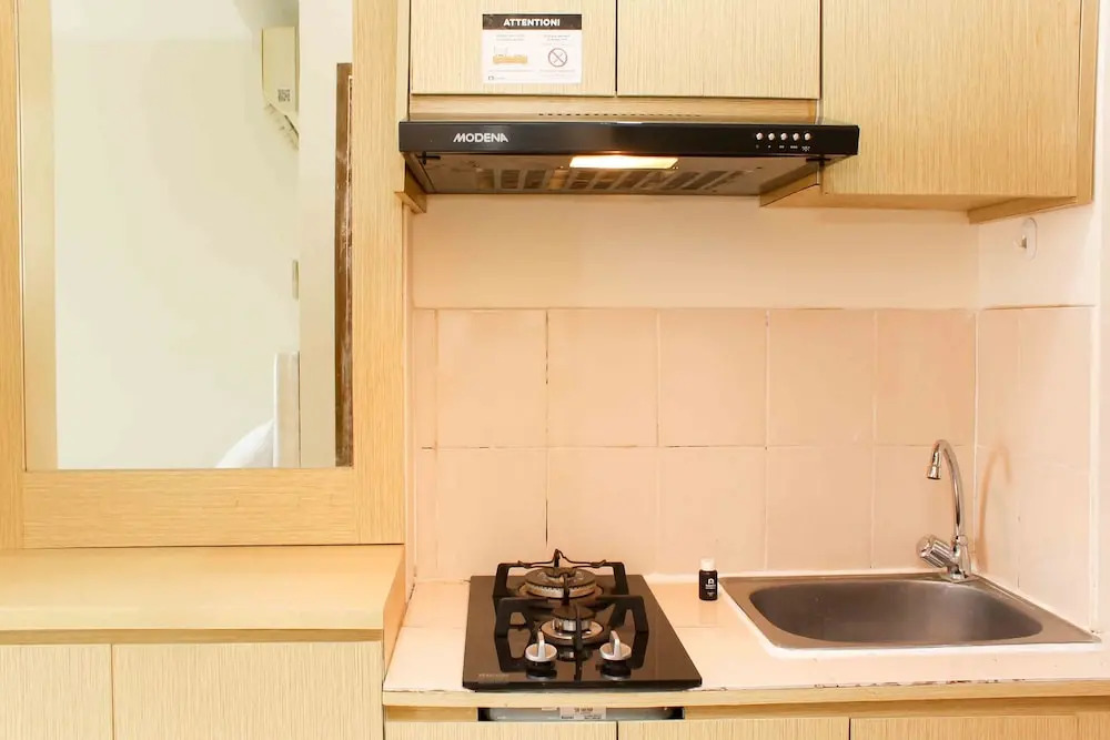 Homey And Comfort Studio At Tifolia Apartment