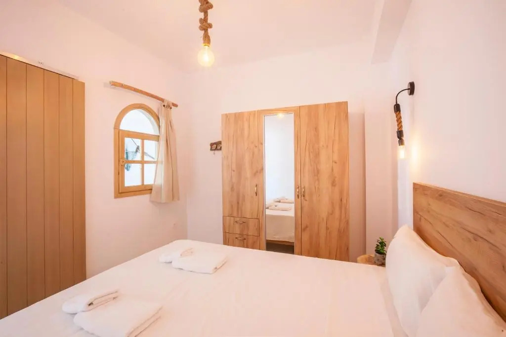 Nautilus Sea View Suite 4