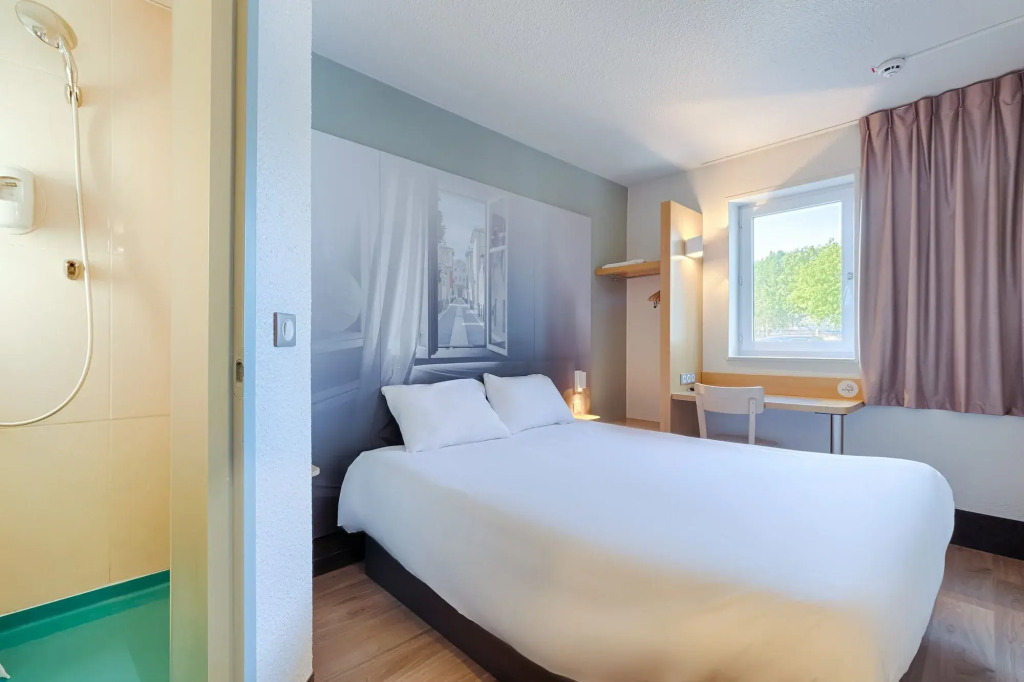 B&B HOTEL Aix-en-Provence Pont de lArc