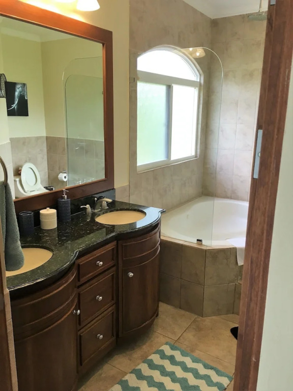 La Reserve #A4 Luxury Condo