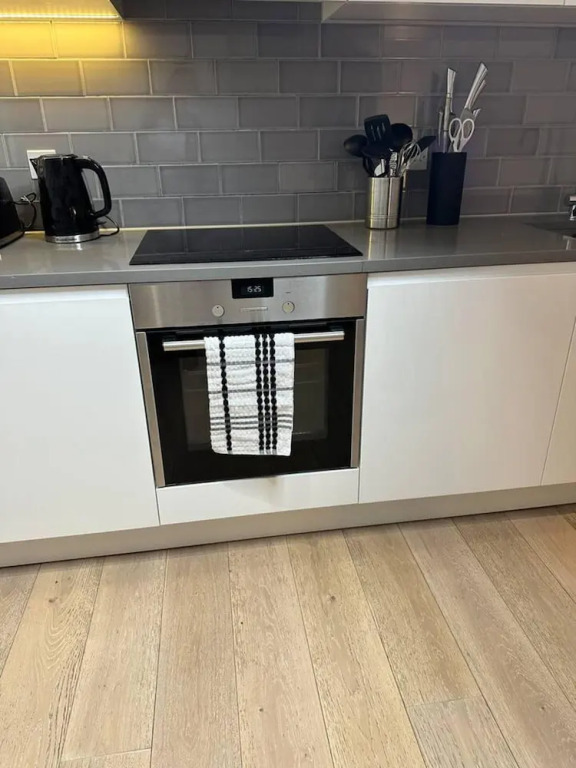 Impeccable 1-bed Apartment in London