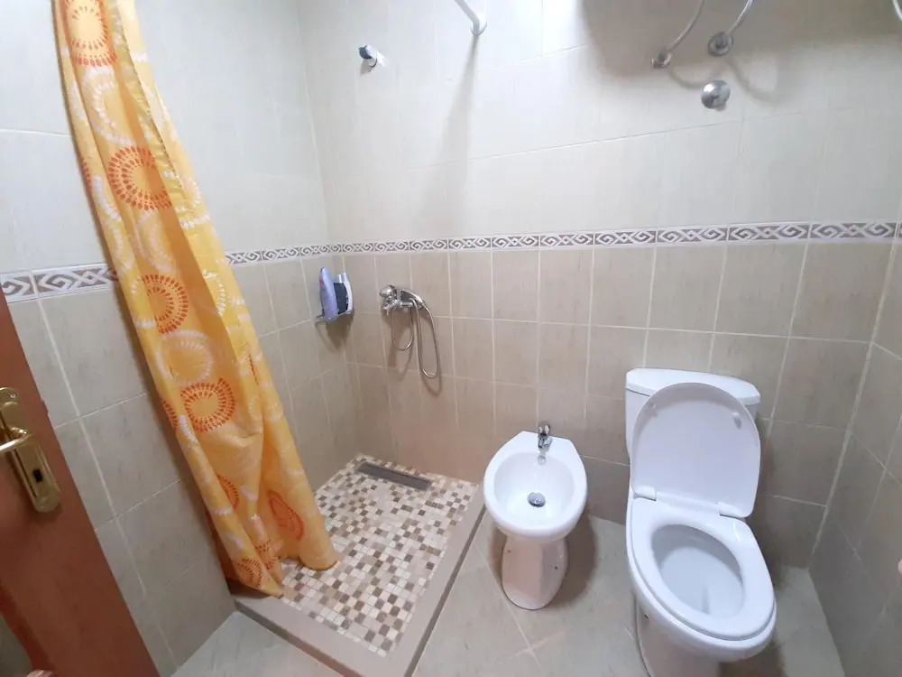 Apartment With one Bedroom in Tiranë, With Balcony and Wifi