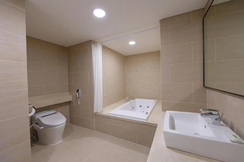 Wirye Militopia Hotel By Marine