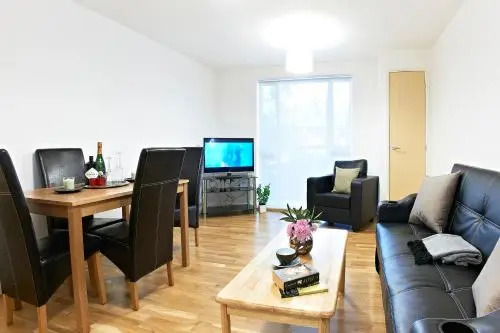 Borehamwood - Luxury 2 bed 2 bath apartment