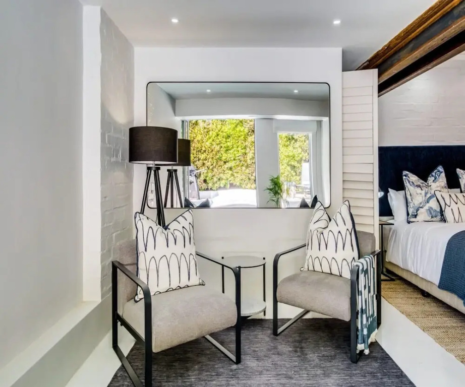 Instow Cottage in Cape Town