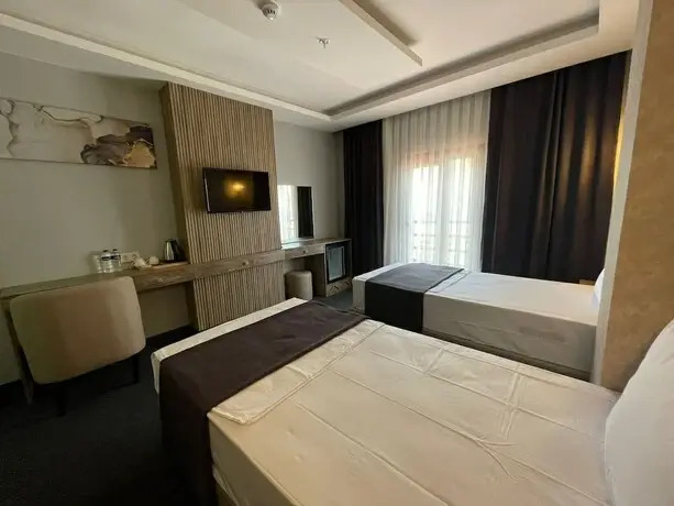 Yeni̇ Sevcan Hotel