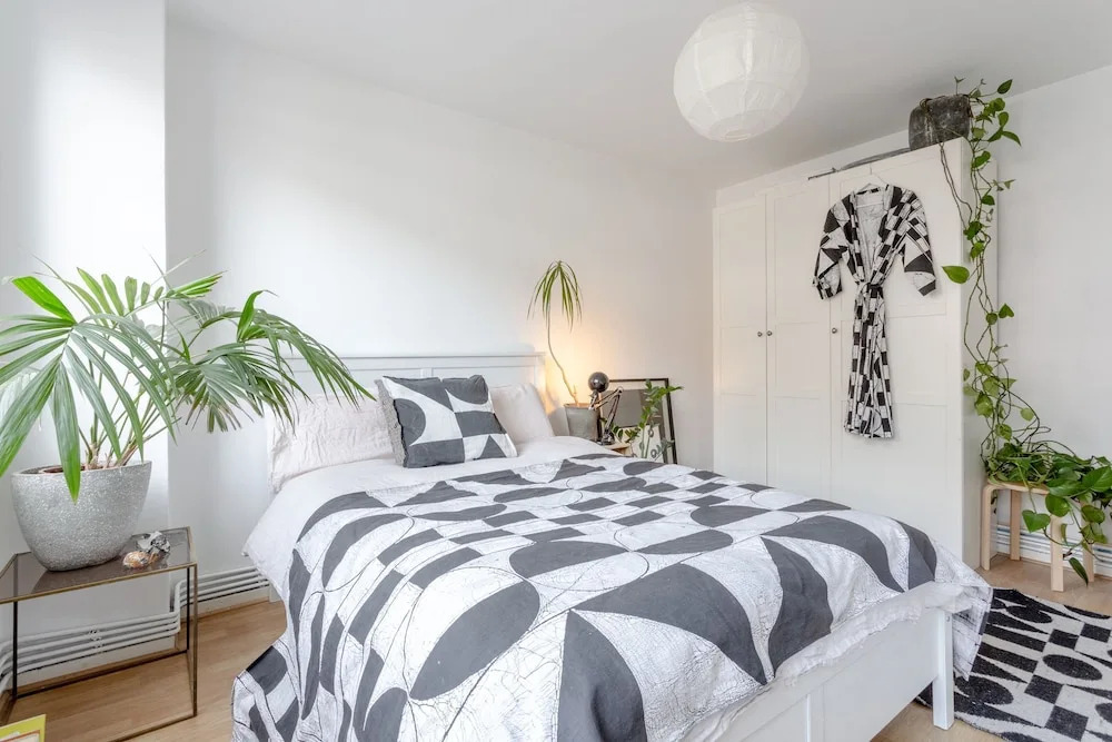 Arty 4 Bedroom Flat Minutes From Old Street