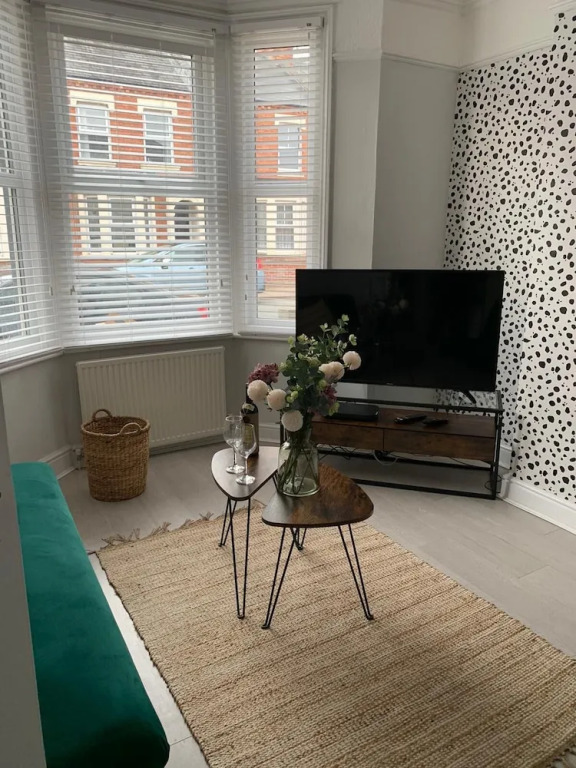 House of cosy dots