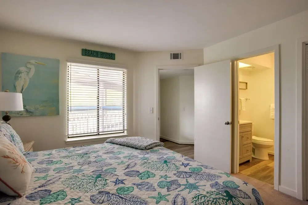 Ocean-view Island Condo w/ Pool: Pets Welcome!