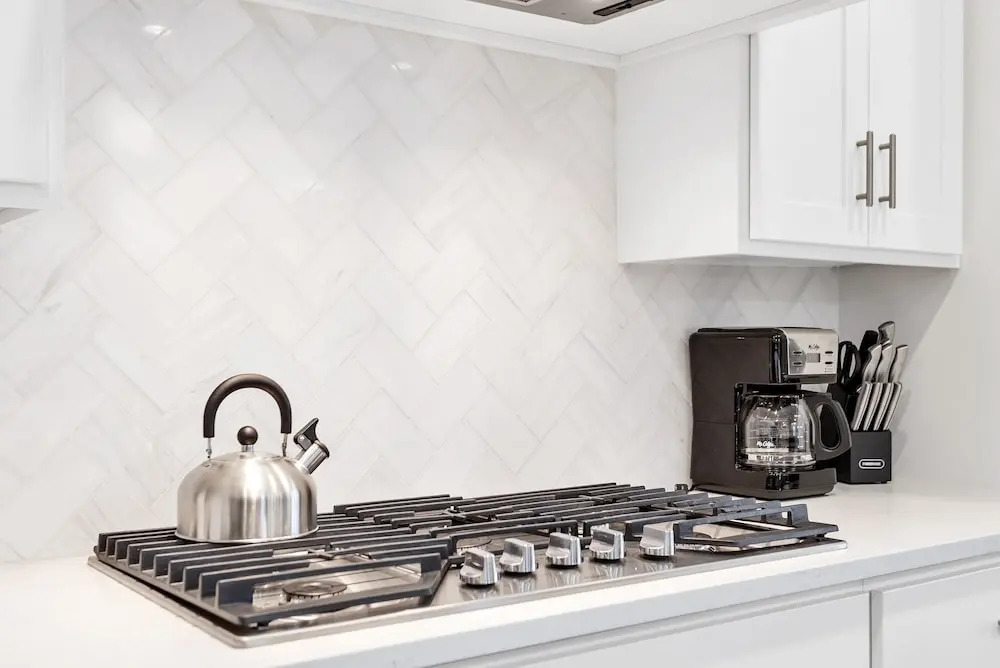 Family Fun Getaway #2333 5 Bedroom Townhouse by RedAwning