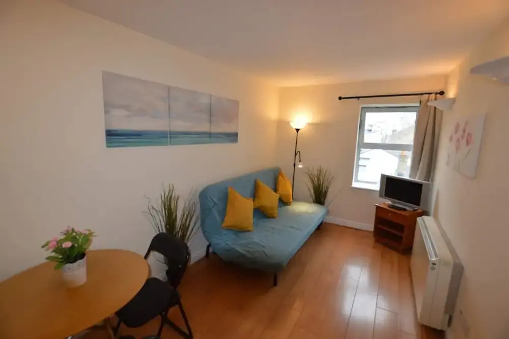 Great 2 Bedroom Apartment in Trendy Stoneybatter