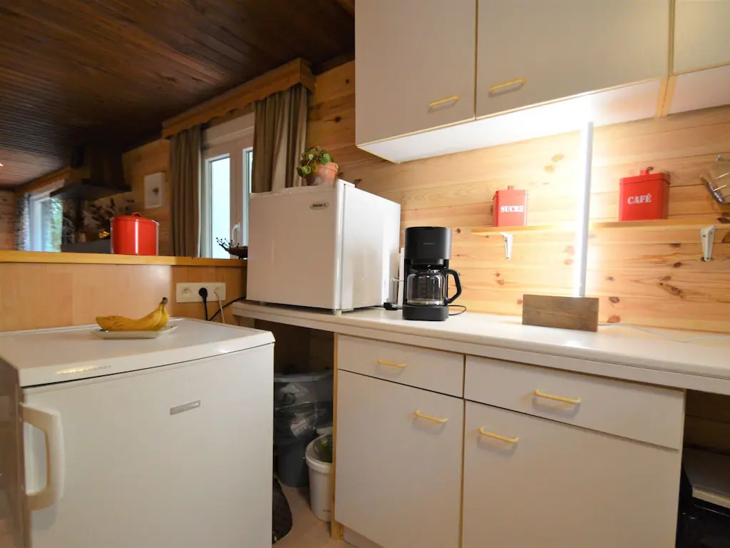 Cozy Chalet With Barbecue