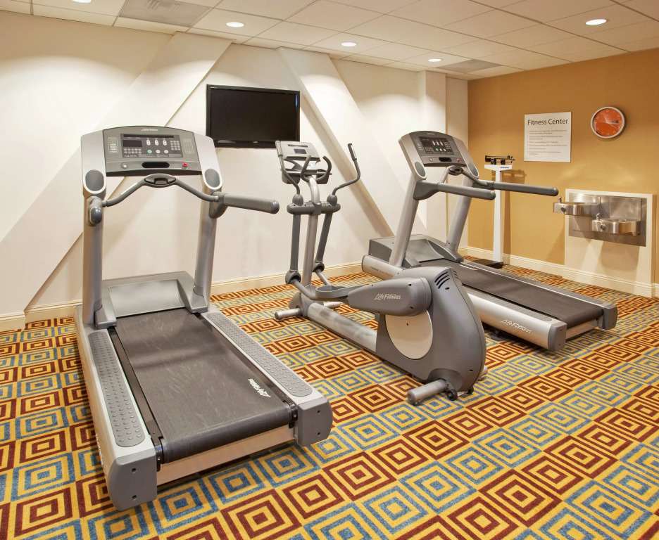 Holiday Inn Express Hotel & Suites Santa Cruz by IHG