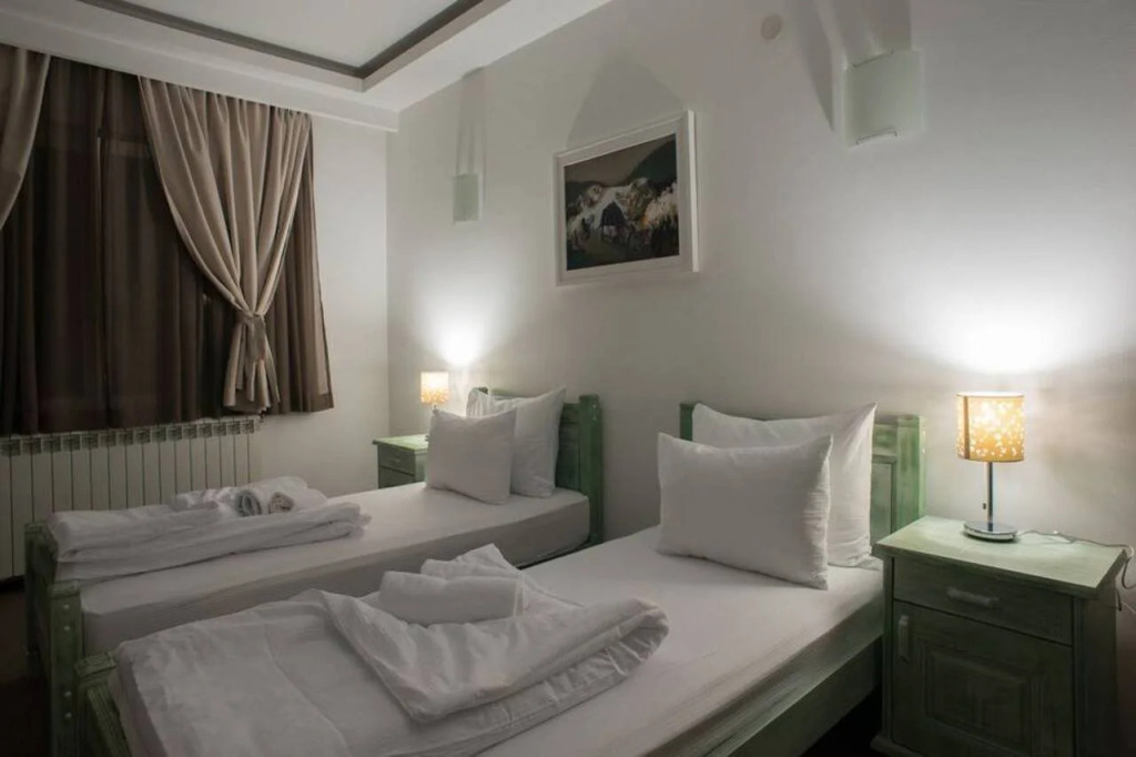 Hotel Trim