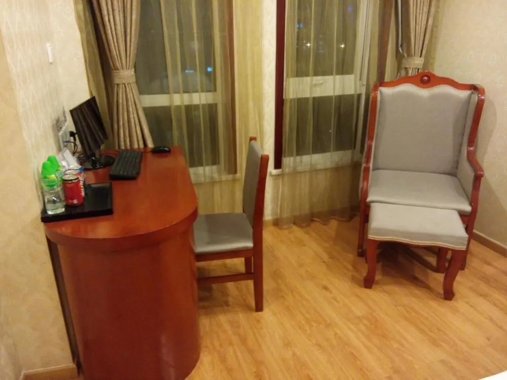 Daina Hotel
