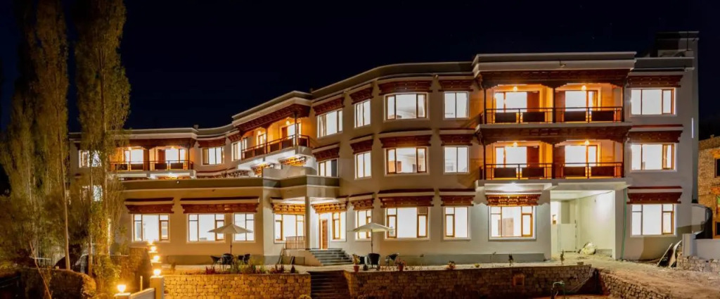 Hotel Karma Residency