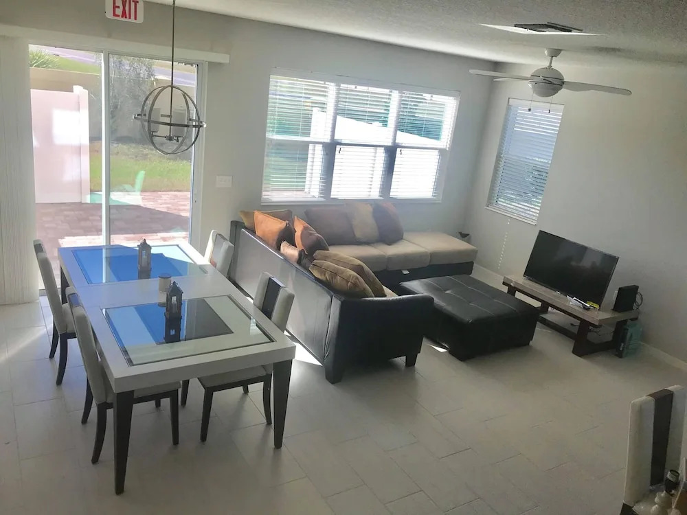 Best Home in Orlando. Location, Price And Comfort.