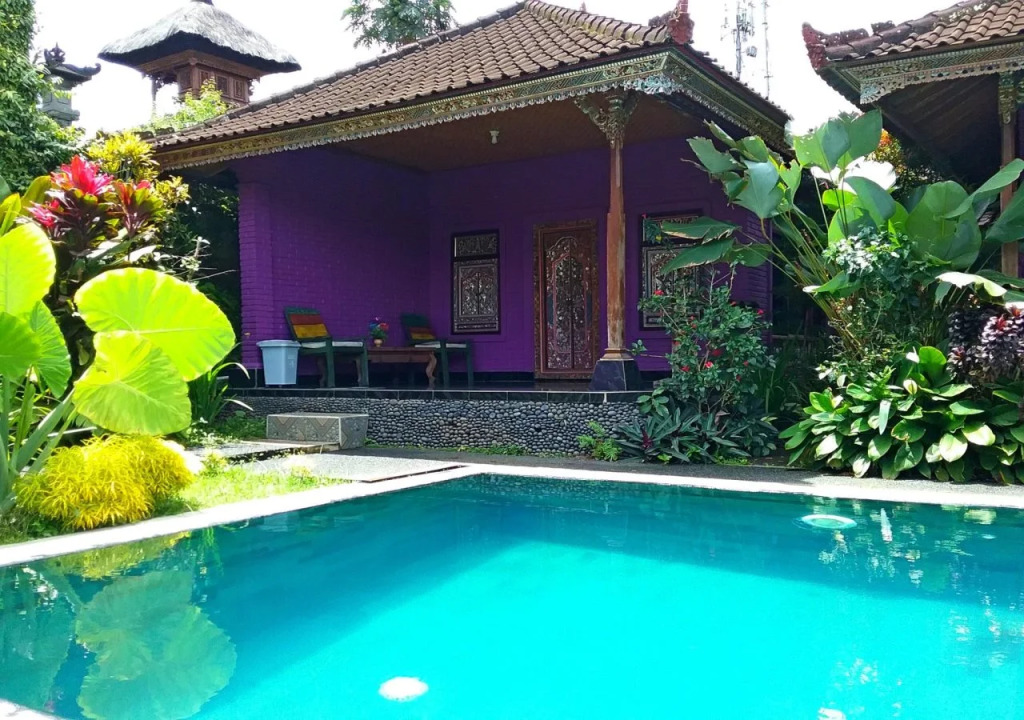 Rona Accomodation