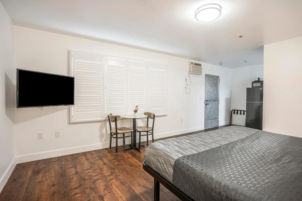 The Greens Hotel on Del Paso