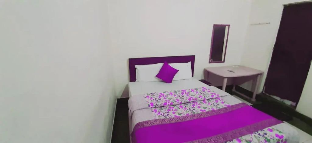 Luxmi Hotel
