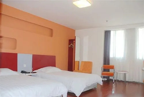 Motel 168 Shanghai Waigaoqiao FTA Huashan Road Branch