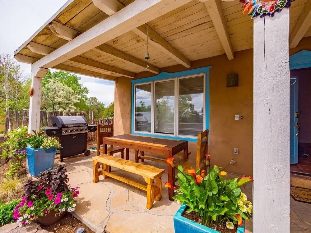 Wisteria - Delightful Updated Family Home, Seven Blocks to the Plaza