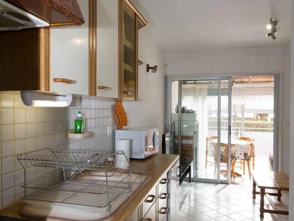 Appartement Balaruc-les-Bains, 1 pièce, 2 personnes - FR-1-553-5