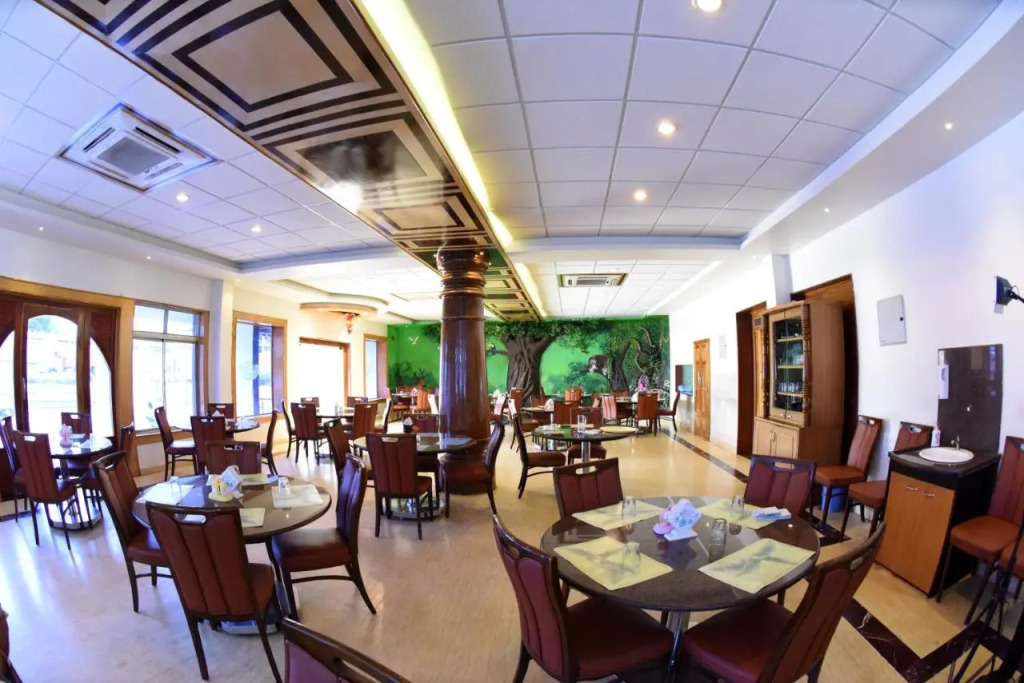 Hotel Sharada International