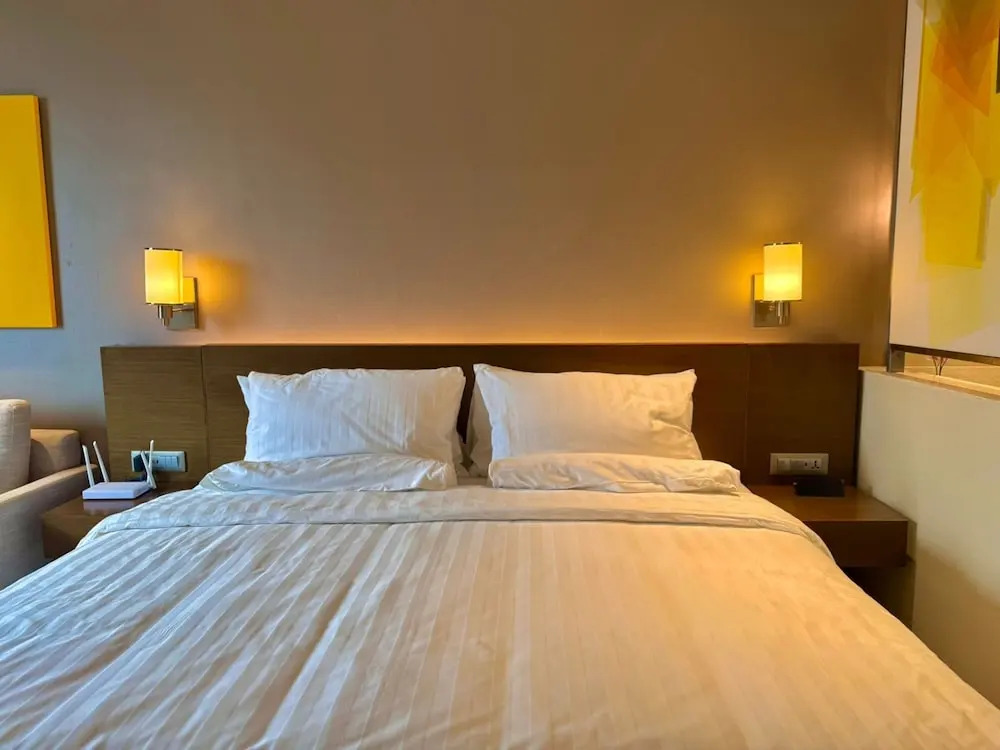 Cozy Retreat King Suite