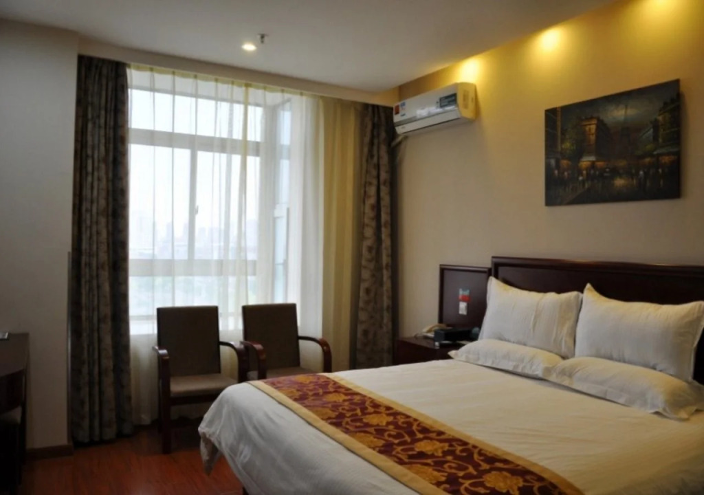 GreenTree Inn Xuzhou High Speed Railway Station Express Hotel