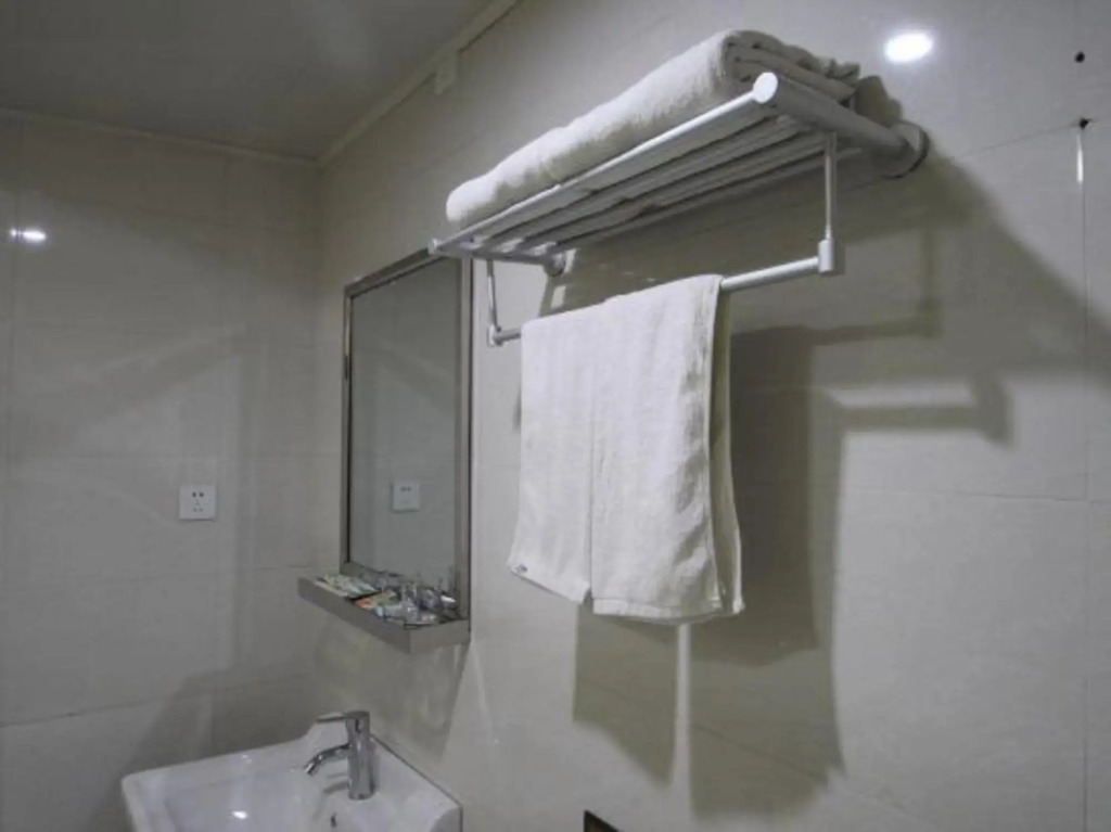 Jiajian Hostel