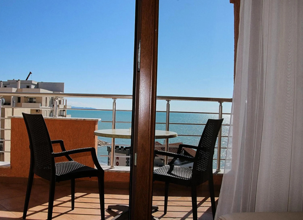 Hotel Nais Beach
