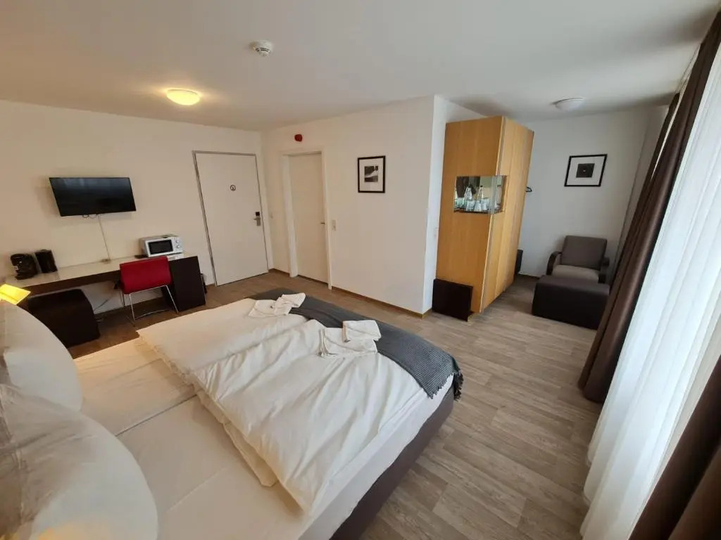 Check-Inn Hotel - Offenbach