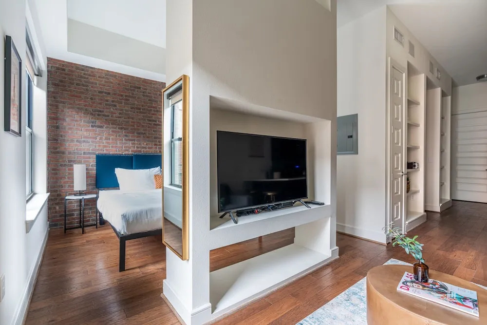 The Guild Uptown | McKinney Ave
