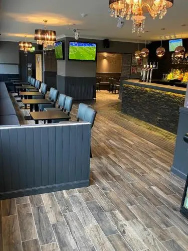 The Windsor Hotel and Bar