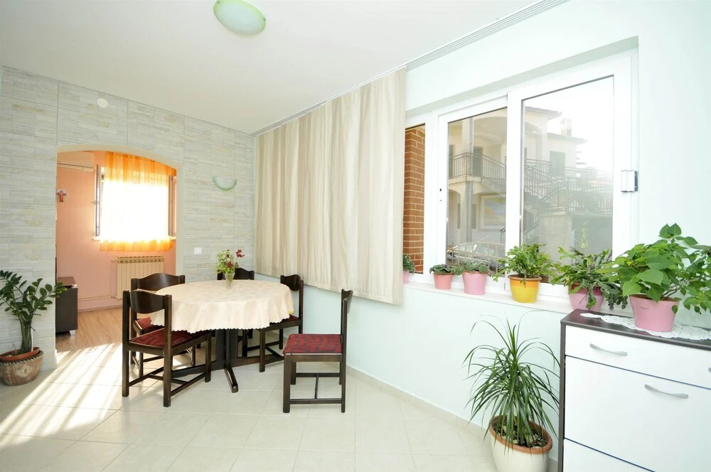 Apartments Mise